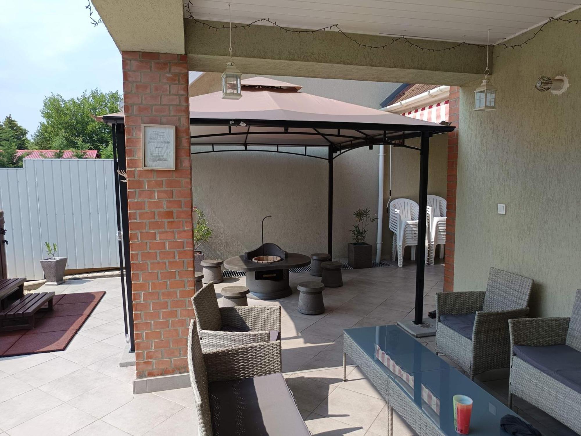 Nikolux Apartman Hajdúszoboszló المظهر الخارجي الصورة