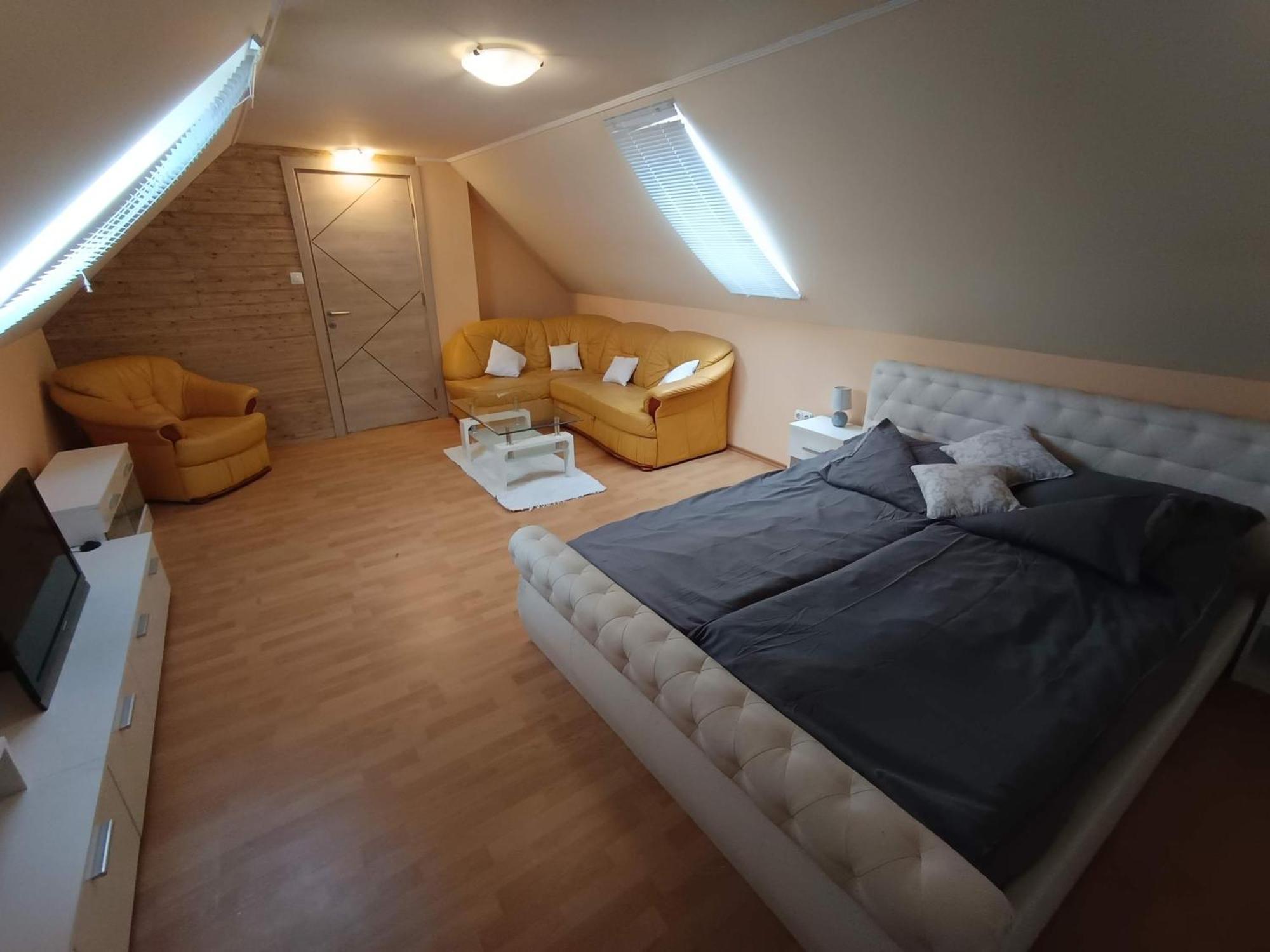 Nikolux Apartman Hajdúszoboszló المظهر الخارجي الصورة