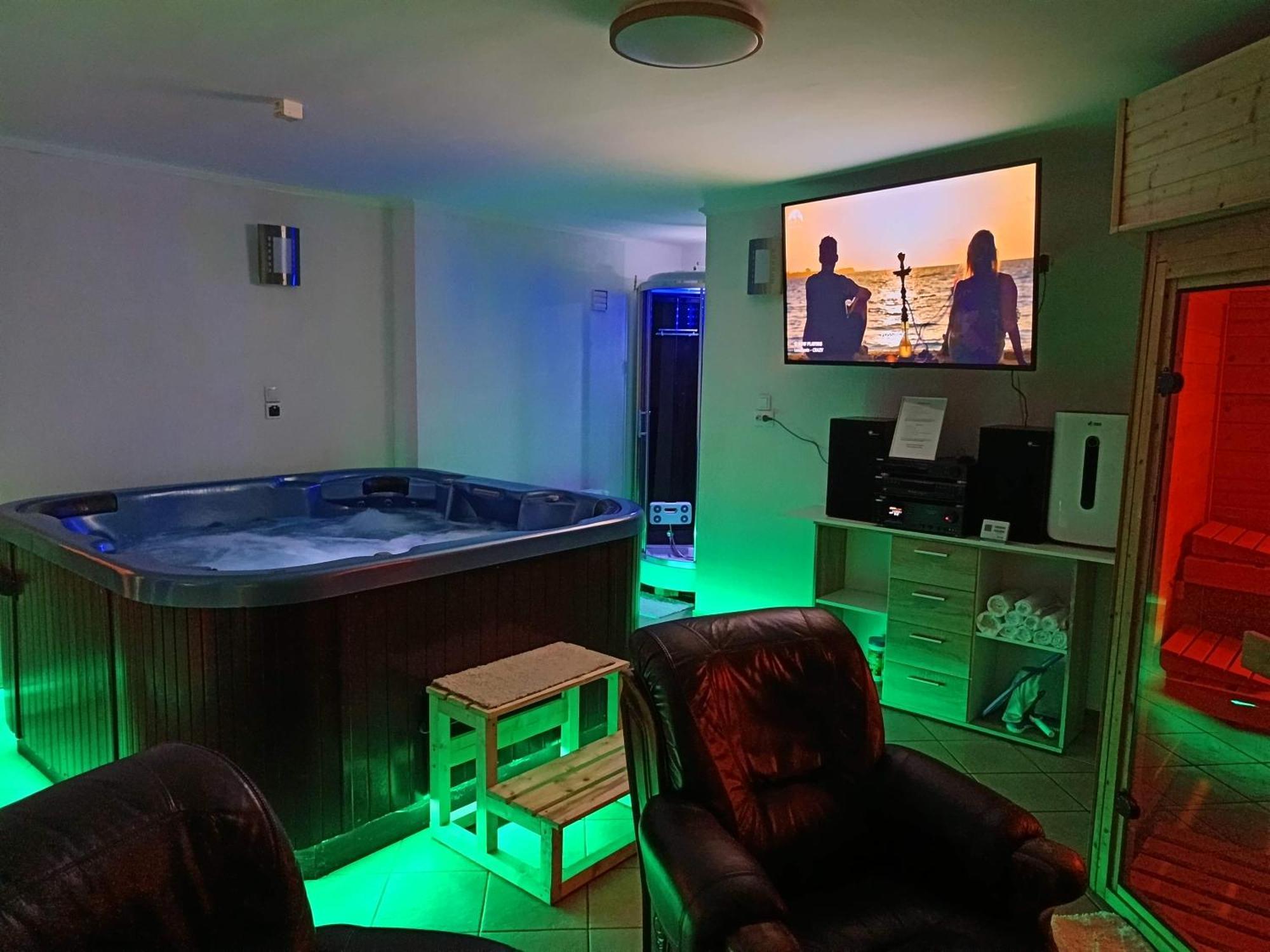 Nikolux Apartman Hajdúszoboszló المظهر الخارجي الصورة